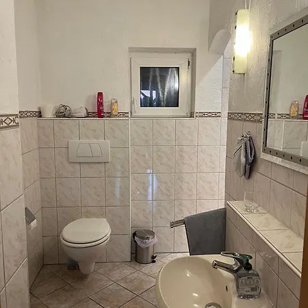 Weingut Guenther Und Gaestezimmer 3* Gimbsheim