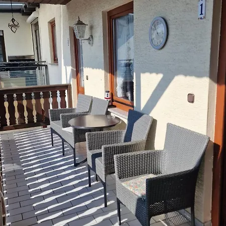 Bed & Breakfast Weingut Guenther Und Gaestezimmer Gimbsheim