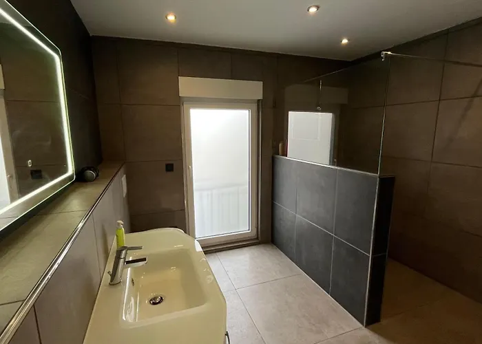 Weingut Guenther Und Gaestezimmer 3*