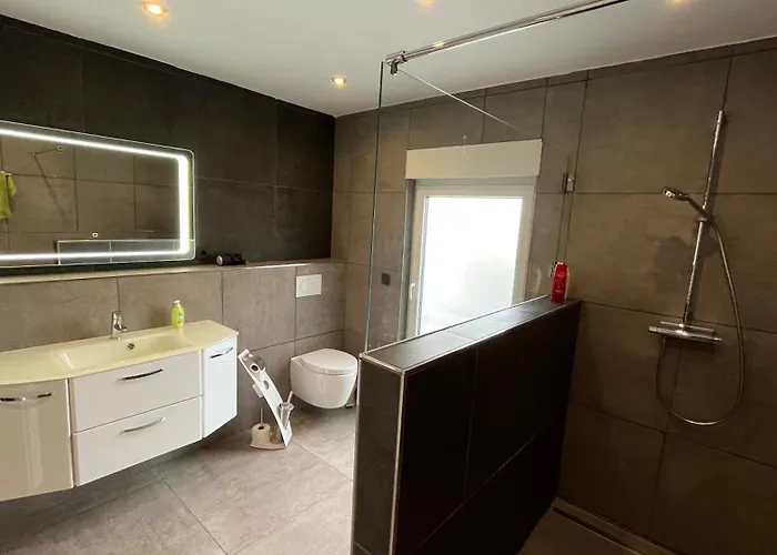 Weingut Günther Und Gästezimmer Bed and breakfast Gimbsheim